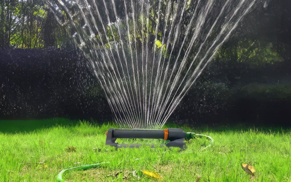 🌼 3. Even Coverage, Healthier Lawns: Choosing the Right Garden Sprinkler